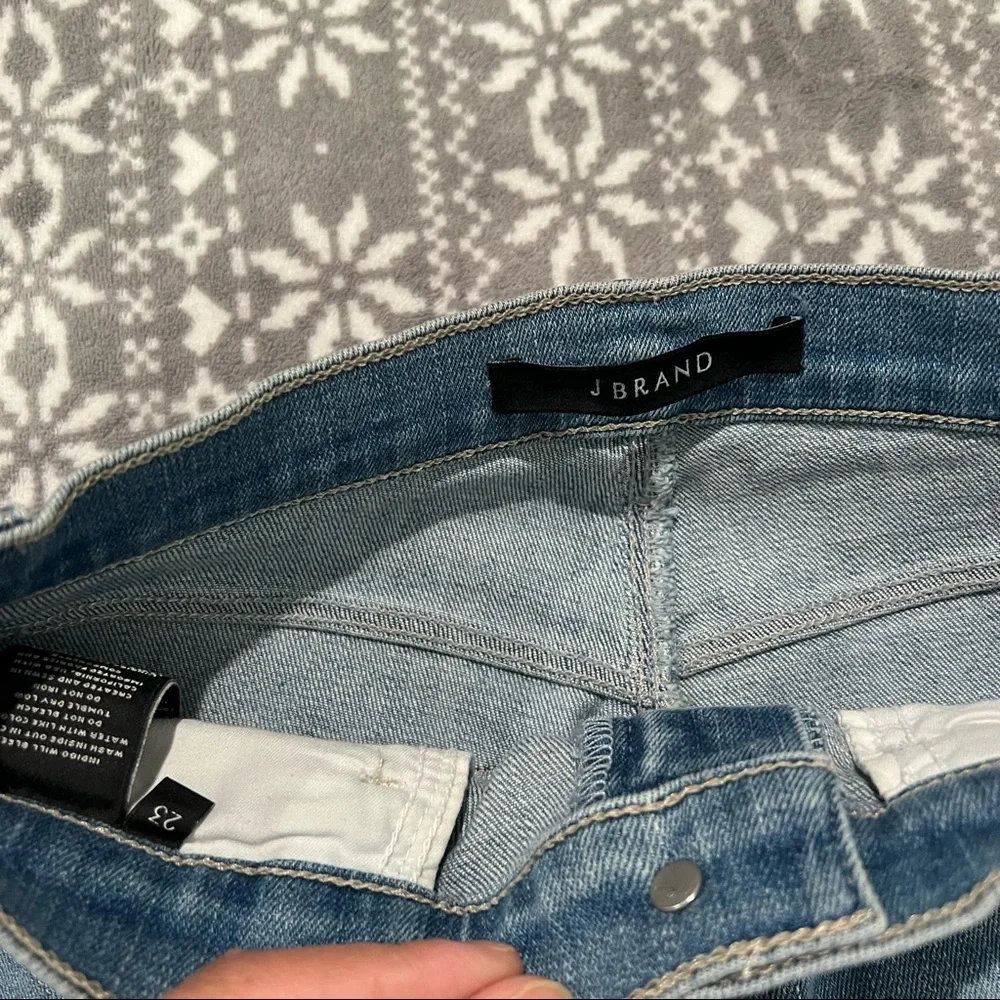 J Brand excellent just